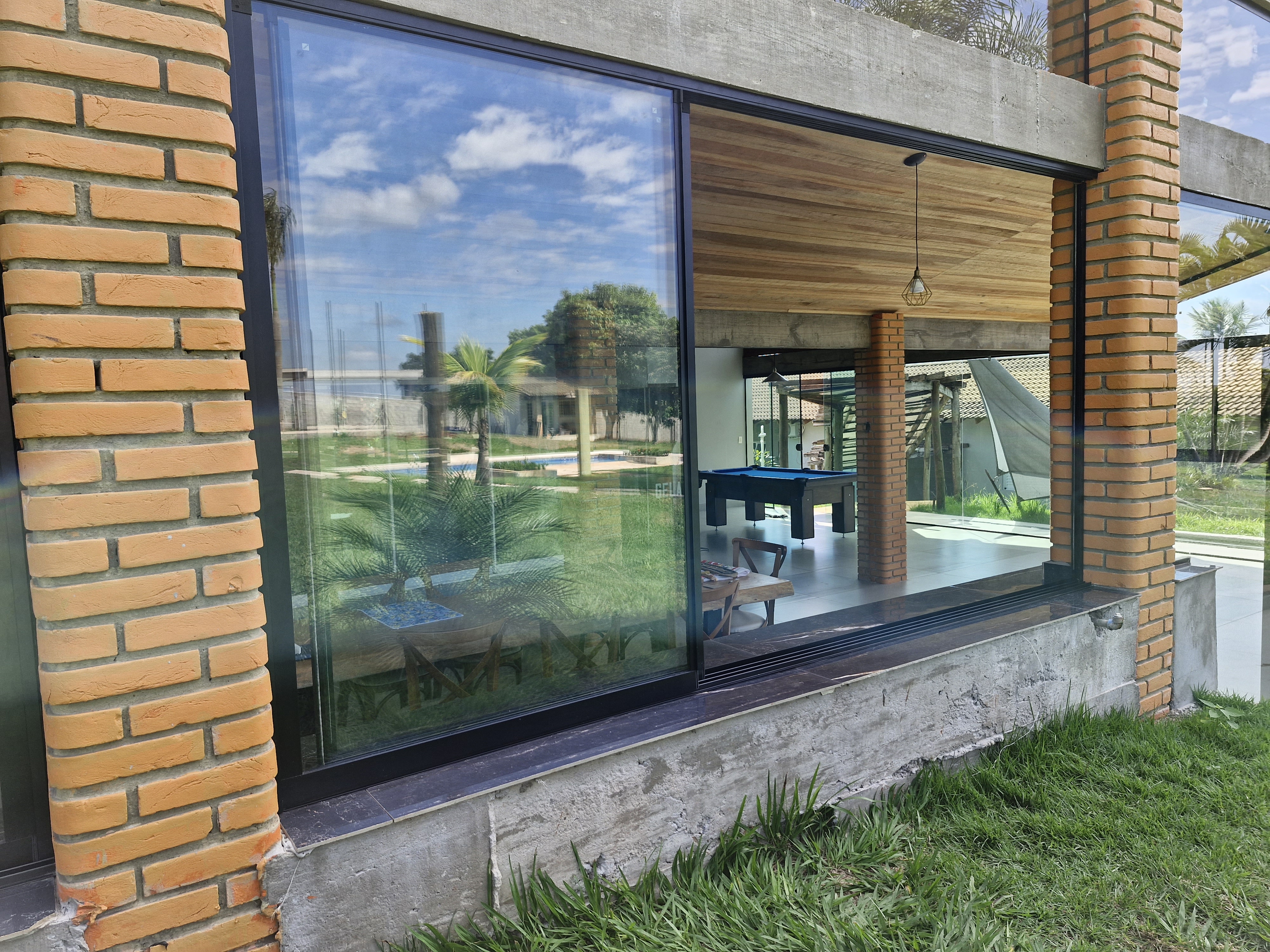 Slide Door Slin
